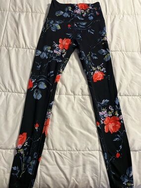 Victoria's Secret Black Floral High Waist Leggings